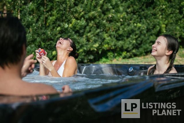 Aqua Living Factory Outlets