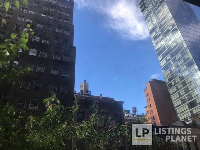 Murray Hill East Suites