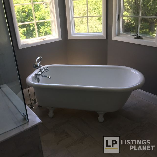 Island Bathroom Refinishing