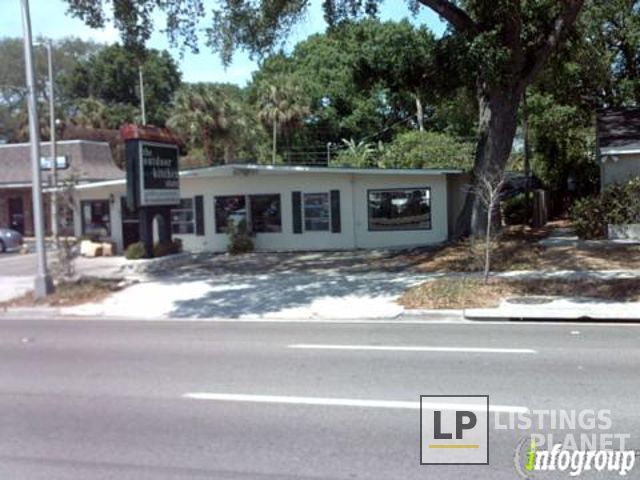 Outdoor Kitchen Store & Gourmet Market