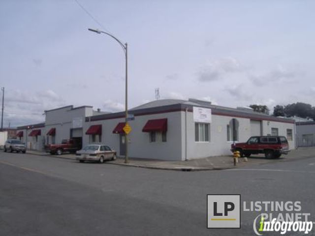 Creative Cabinets & Design Inc